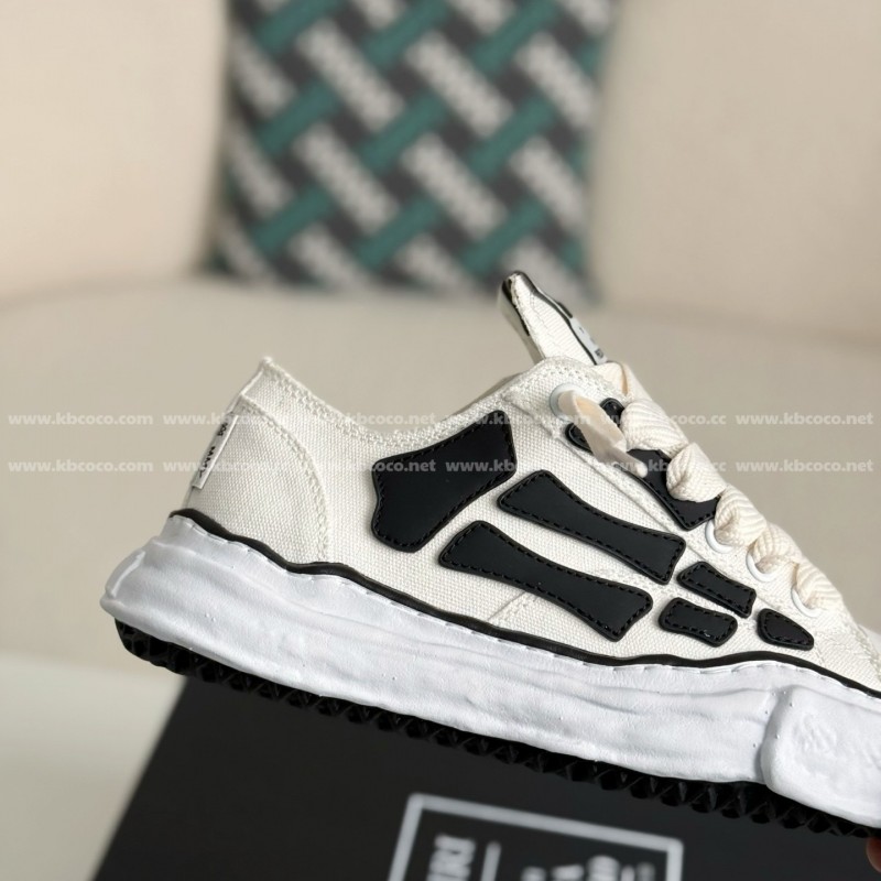 Ma*s*n mihara yasuhiro x  amiri skel- top low canvas shoes