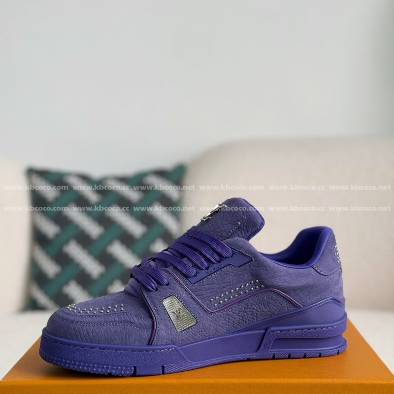 L0*is V*t0n TRAINER SNEAKERS