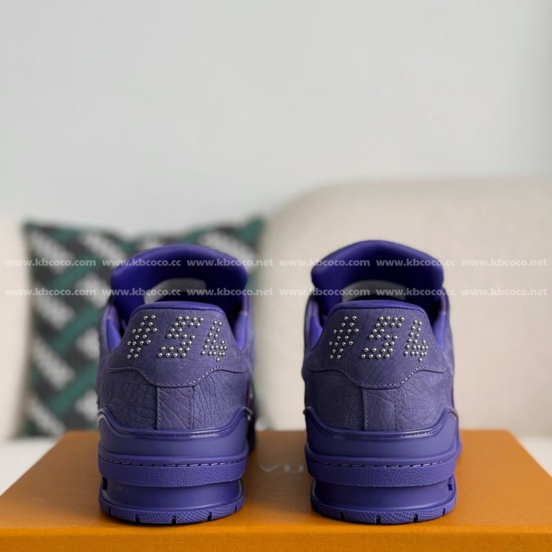 L0*is V*t0n TRAINER SNEAKERS