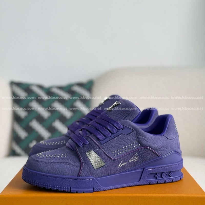 L0*is V*t0n TRAINER SNEAKERS