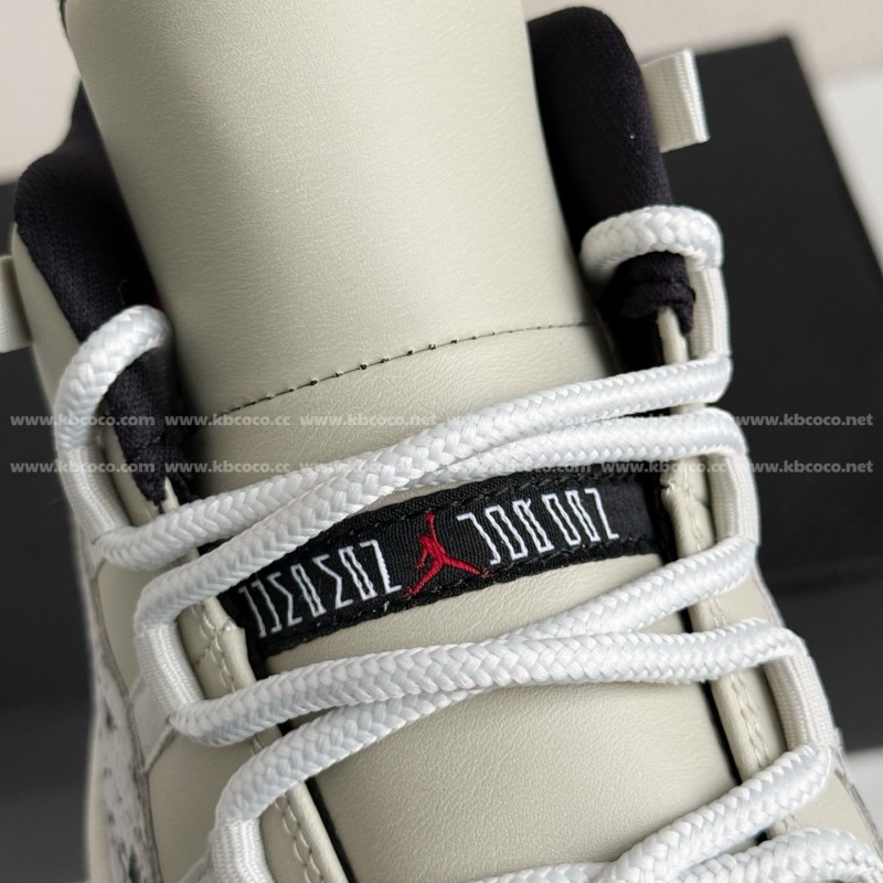 Jordan Air Jordan 11 Low Snakeskin