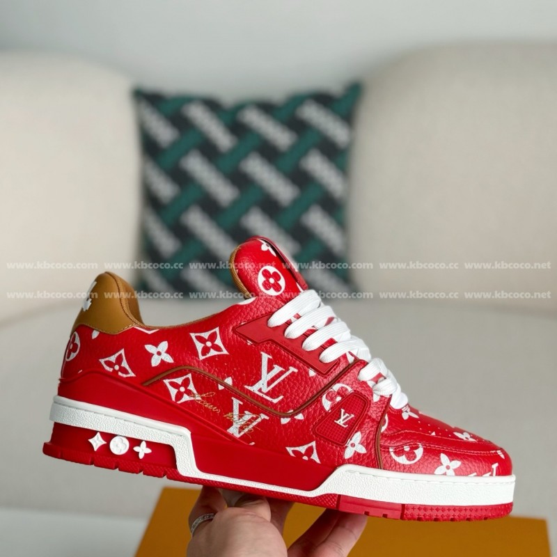 L0*is V*t0n TRAINER SNEAKERS