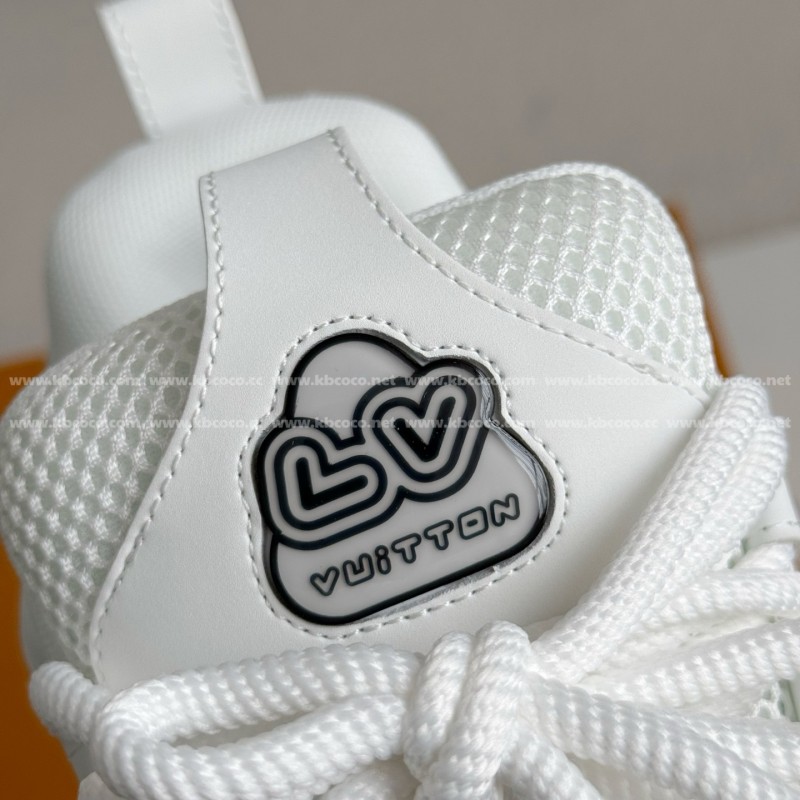 L0*is V*t0n RUNNER TATIC SNEAKERS