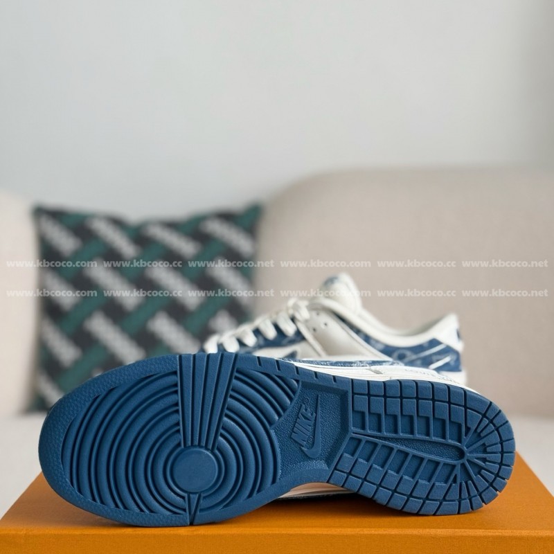 L0*is V*t0n x Nike Dunk Casual Sneakers