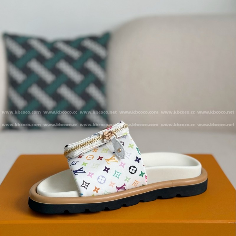 L0*is V*t0n x MURAKAMI Leather Flip Flops