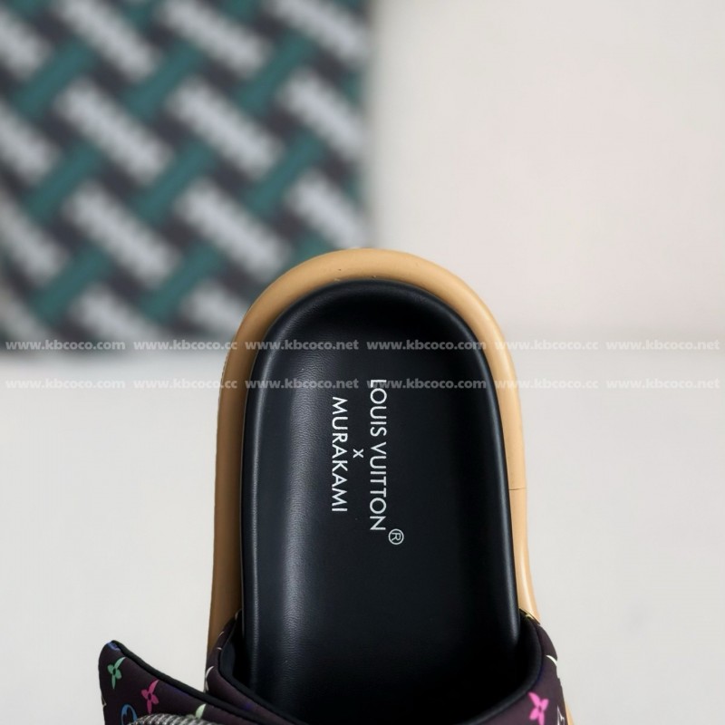 L0*is V*t0n x MURAKAMI Leather Flip Flops