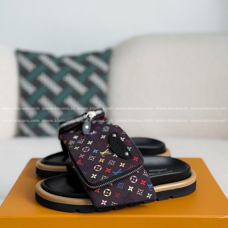 L0*is V*t0n x MURAKAMI Leather Flip Flops