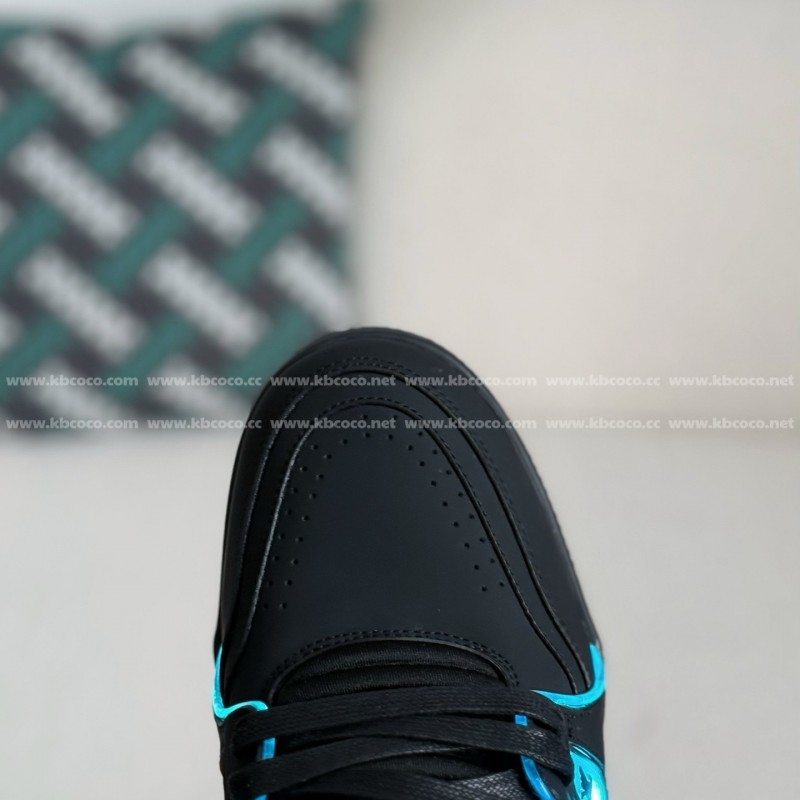 L0*is V*t0n LED TRAINER SNEAKERS