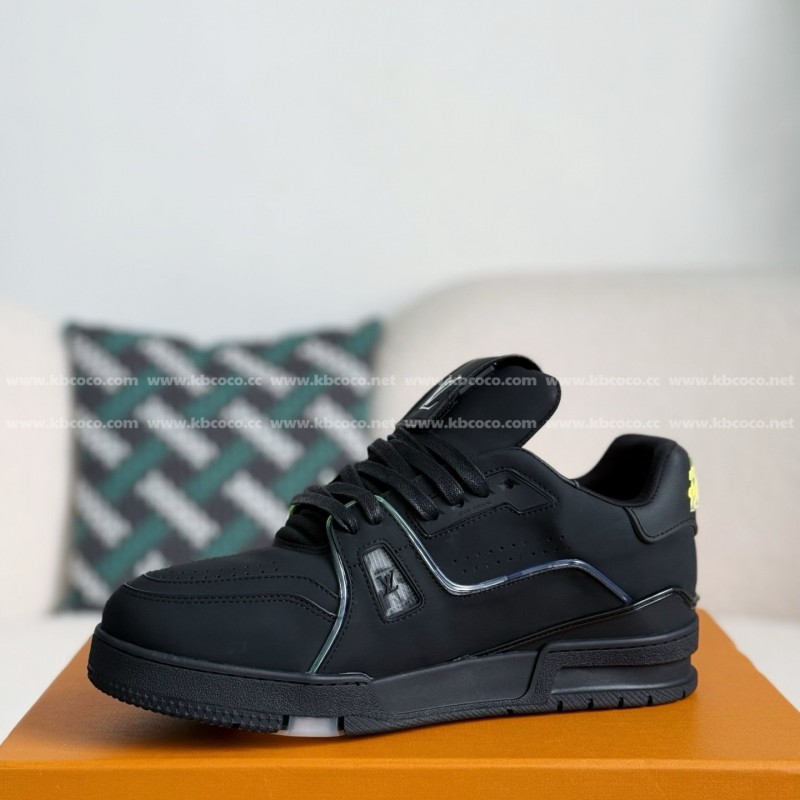 L0*is V*t0n LED TRAINER SNEAKERS