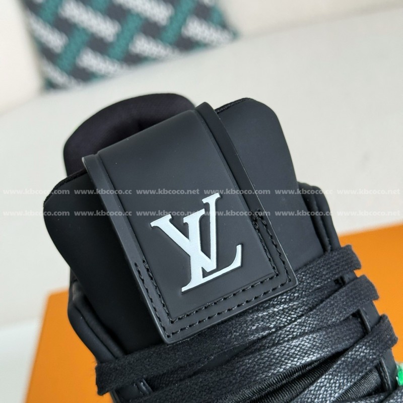 L0*is V*t0n LED TRAINER SNEAKERS