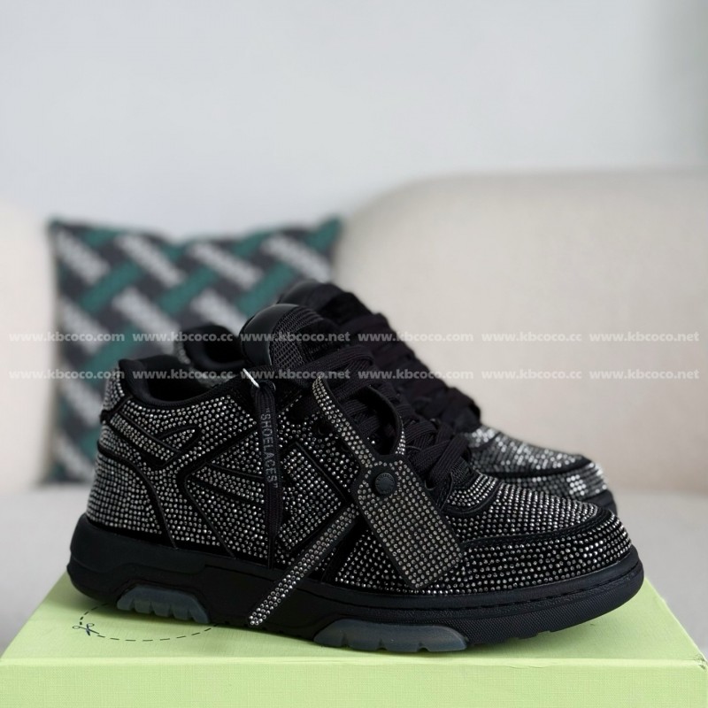 OFF-WHITE LEATHER SNEAKERS