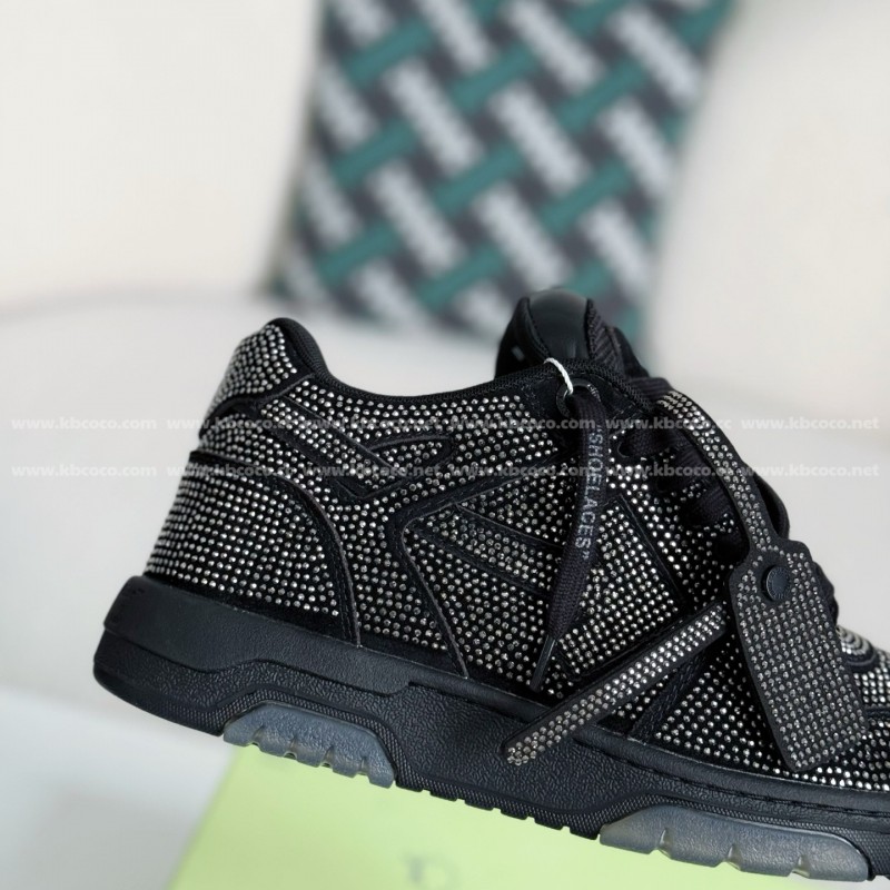 OFF-WHITE  LEATHER SNEAKERS