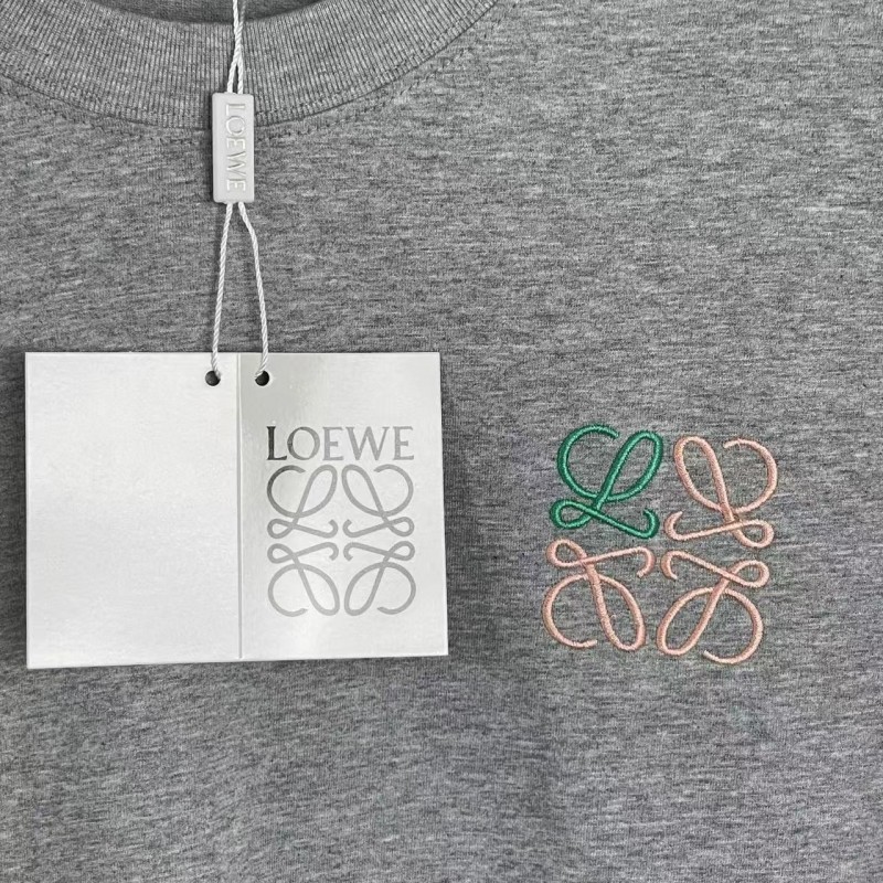 L0ew* new embroidered short sleeves