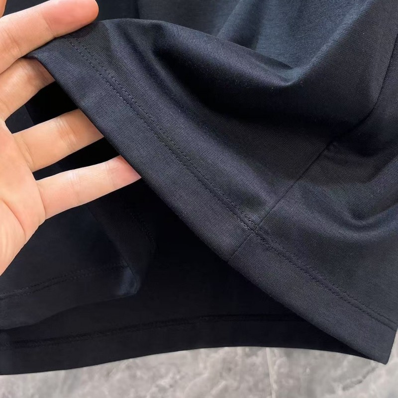 Pra*a 24 new triangle logo short sleeves black