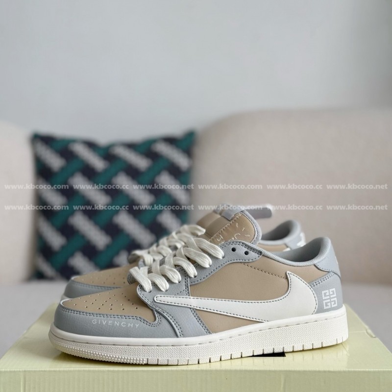 Givenchy x Nike Dunk Casual Sneaker