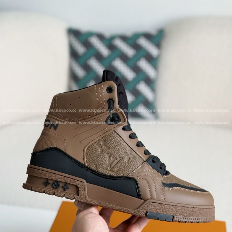 L0*is V*t0n Trainers High-Top Plimsolls