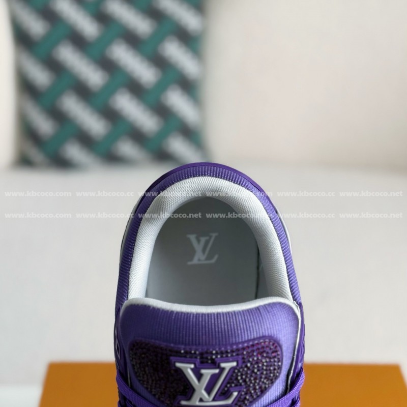 L0*is V*t0n Trainers Sneakers