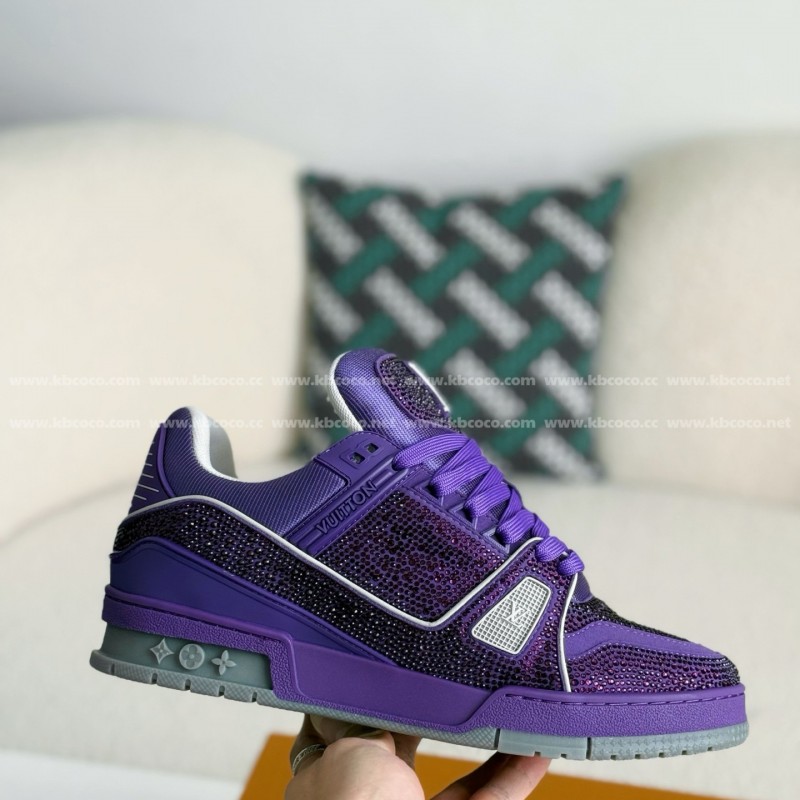 L0*is V*t0n Trainers Sneakers