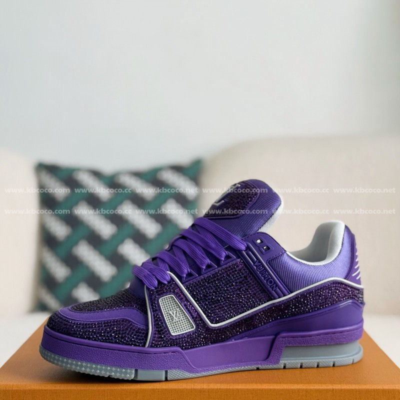 L0*is V*t0n Trainers Sneakers