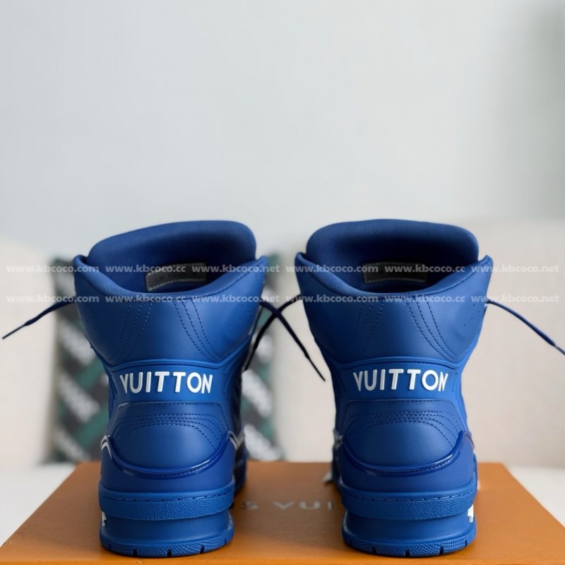 L0*is V*t0n Trainers High-Top Plimsolls