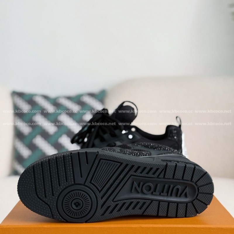 L0*is V*t0n RUNNER TATIC SNEAKERS