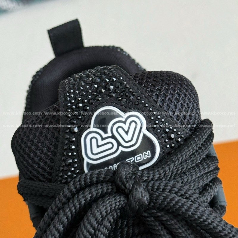 L0*is V*t0n RUNNER TATIC SNEAKERS