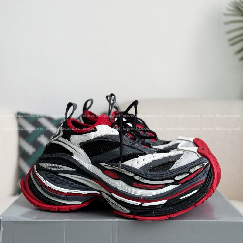 Ba*len*cia*ga Thick-soled Dad Shoes