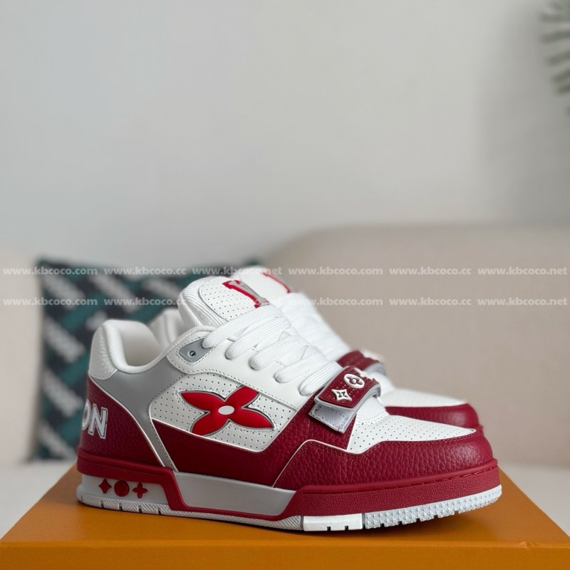 L0*is V*t0n TRAINER SNEAKERS