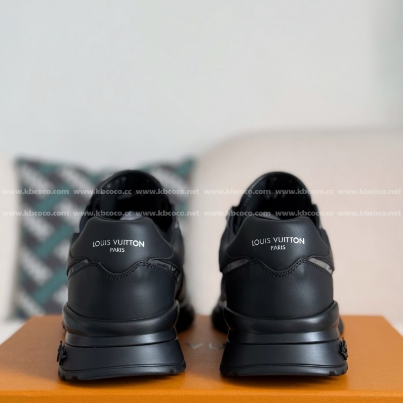 L0*is V*t0n RUN AWAY CASUAL SHOES