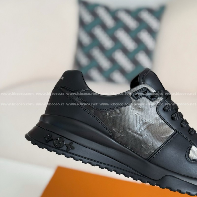 L0*is V*t0n RUN AWAY CASUAL SHOES