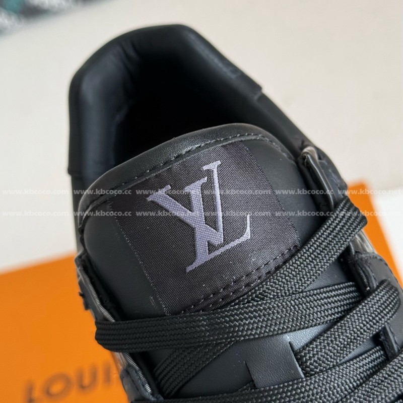 L0*is V*t0n RUN AWAY CASUAL SHOES