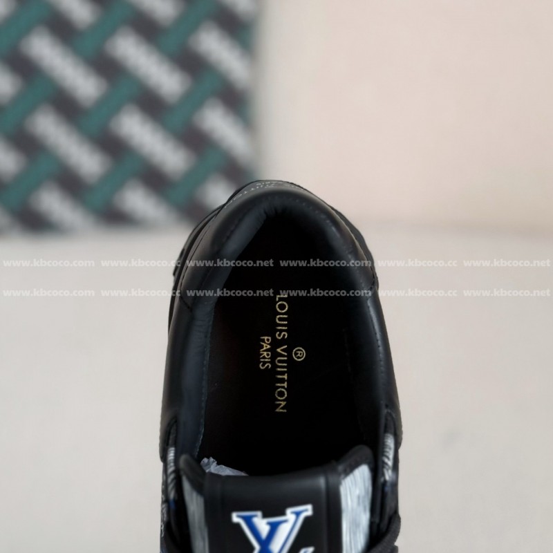 L0*is V*t0n RUN AWAY CASUAL SHOES