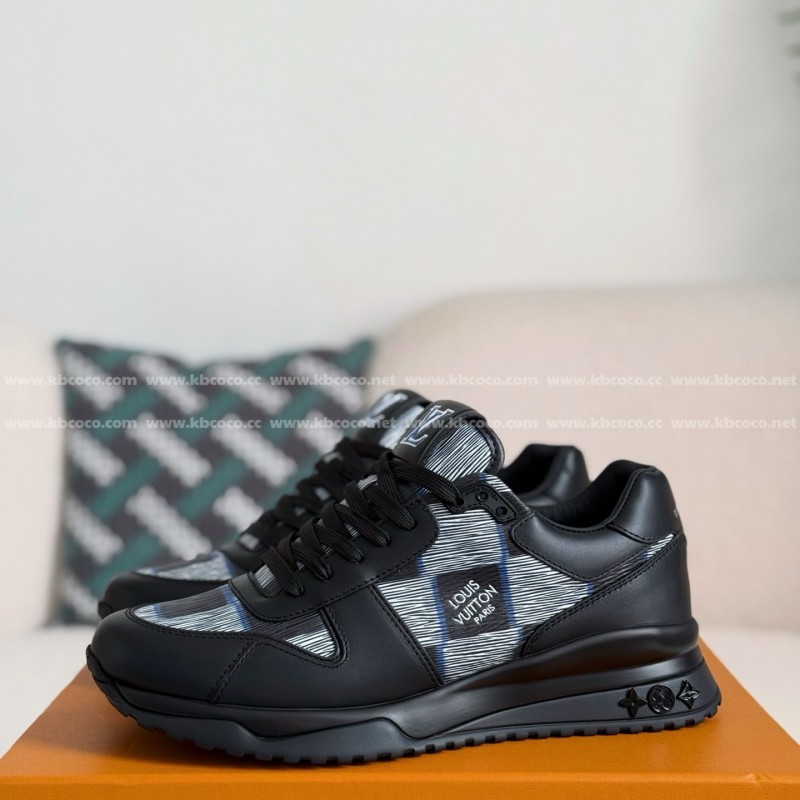 L0*is V*t0n RUN AWAY CASUAL SHOES