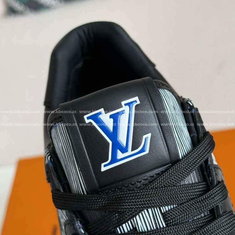 L0*is V*t0n RUN AWAY CASUAL SHOES