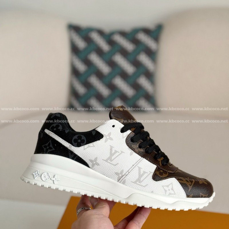 L0*is V*t0n RUN AWAY CASUAL SHOES