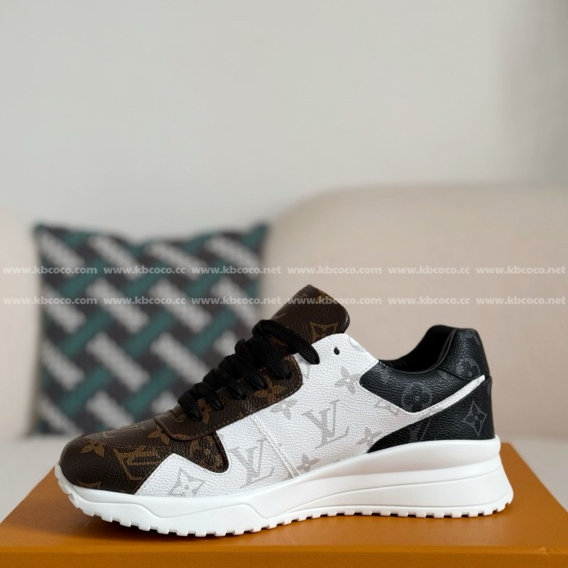 L0*is V*t0n RUN AWAY CASUAL SHOES