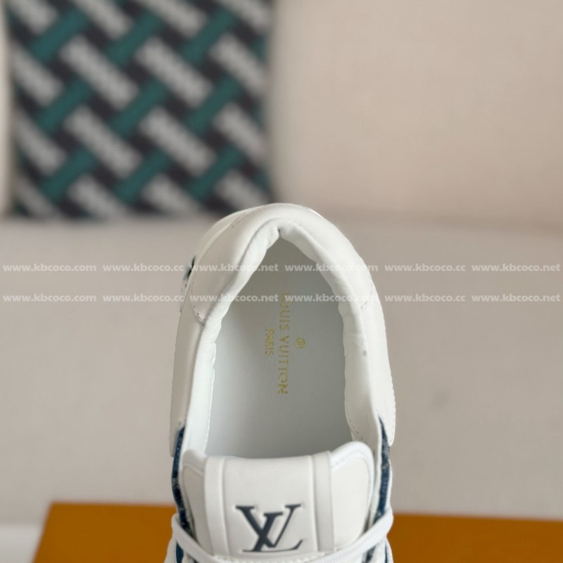 L0*is V*t0n RUN AWAY CASUAL SHOES