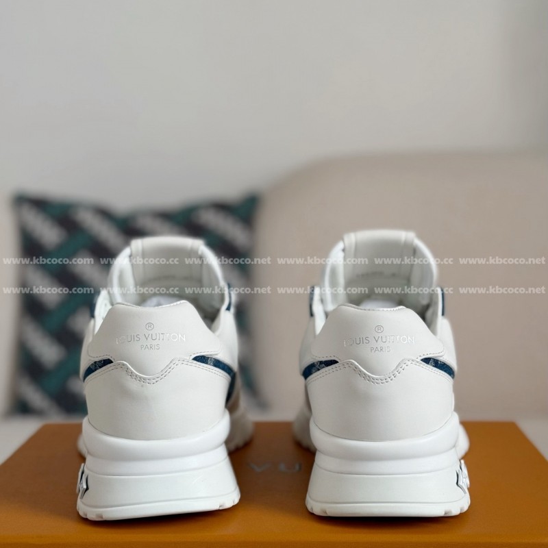 L0*is V*t0n RUN AWAY CASUAL SHOES