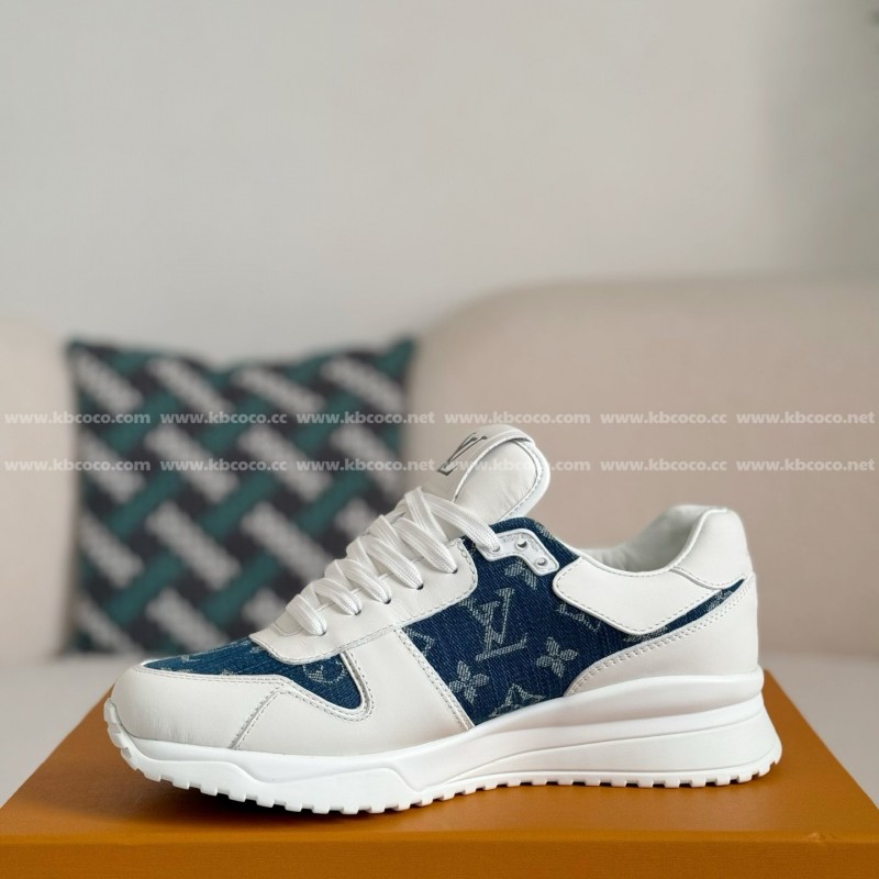 L0*is V*t0n RUN AWAY CASUAL SHOES