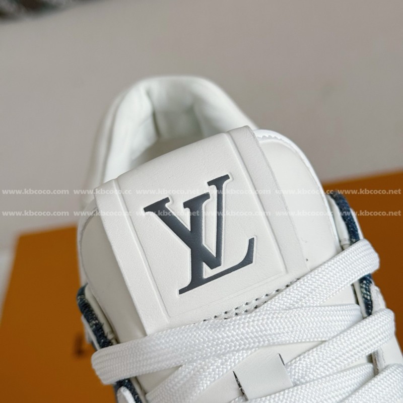 L0*is V*t0n RUN AWAY CASUAL SHOES