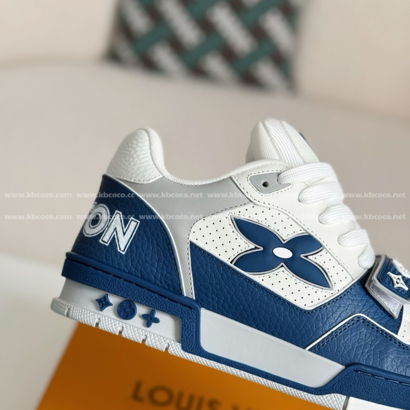 L0*is V*t0n TRAINER SNEAKERS