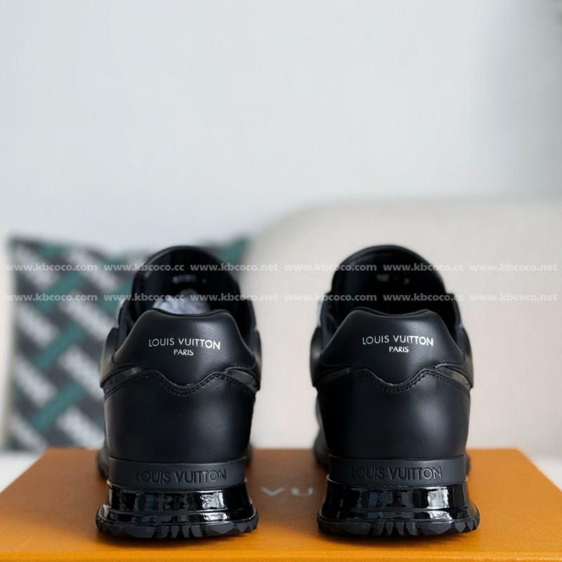 L0*is V*t0n RUN AWAY CASUAL SHOES