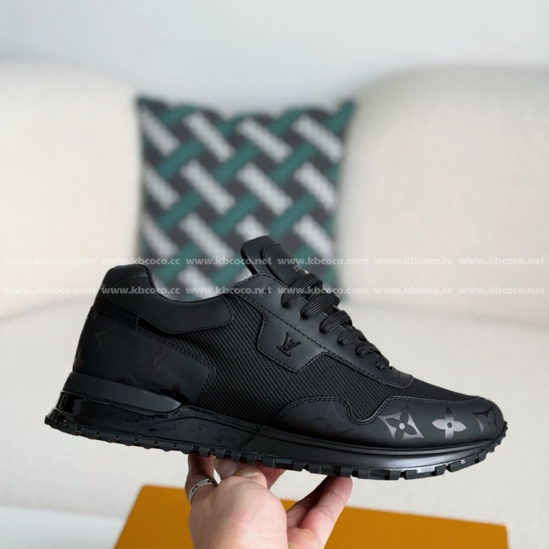 L0*is V*t0n RUN AWAY CASUAL SHOES