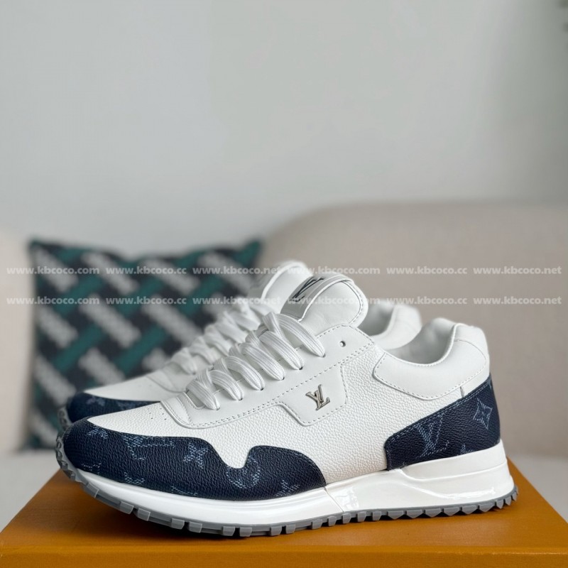 L0*is V*t0n RUN AWAY CASUAL SHOES