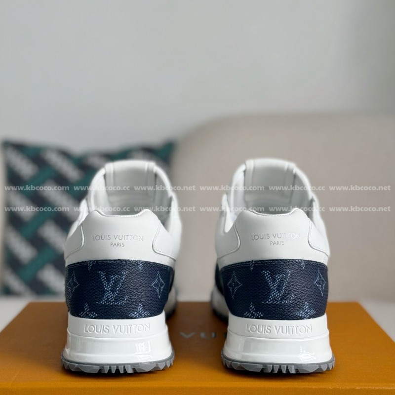 L0*is V*t0n RUN AWAY CASUAL SHOES