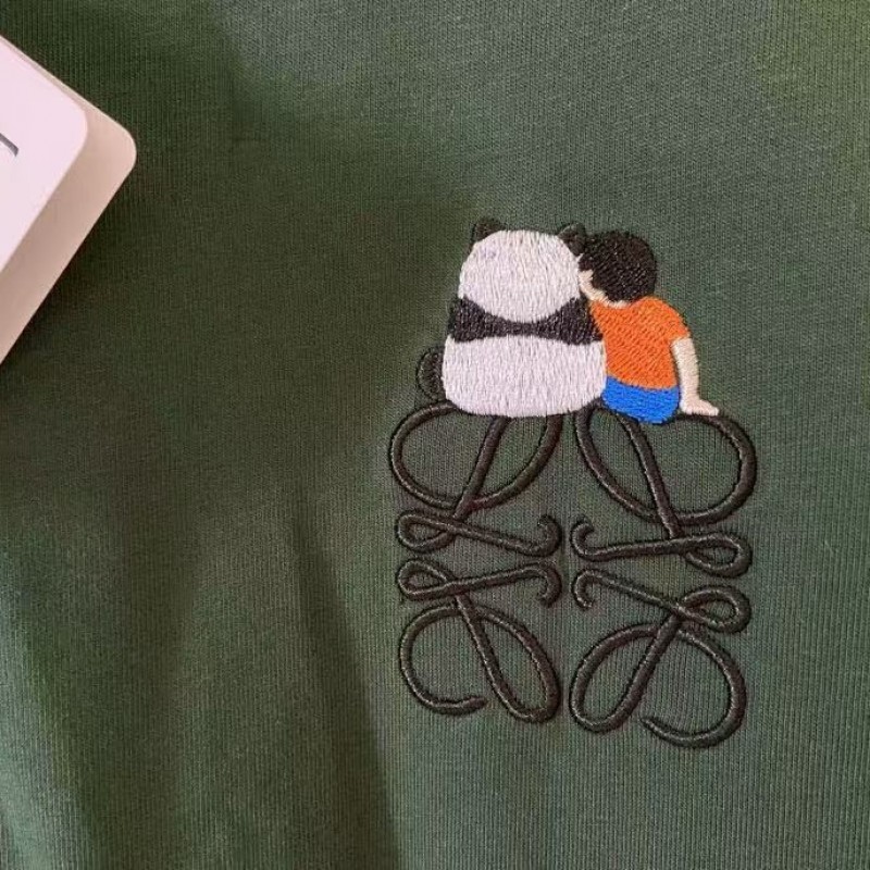 L0ew* panda embroidered short sleeves