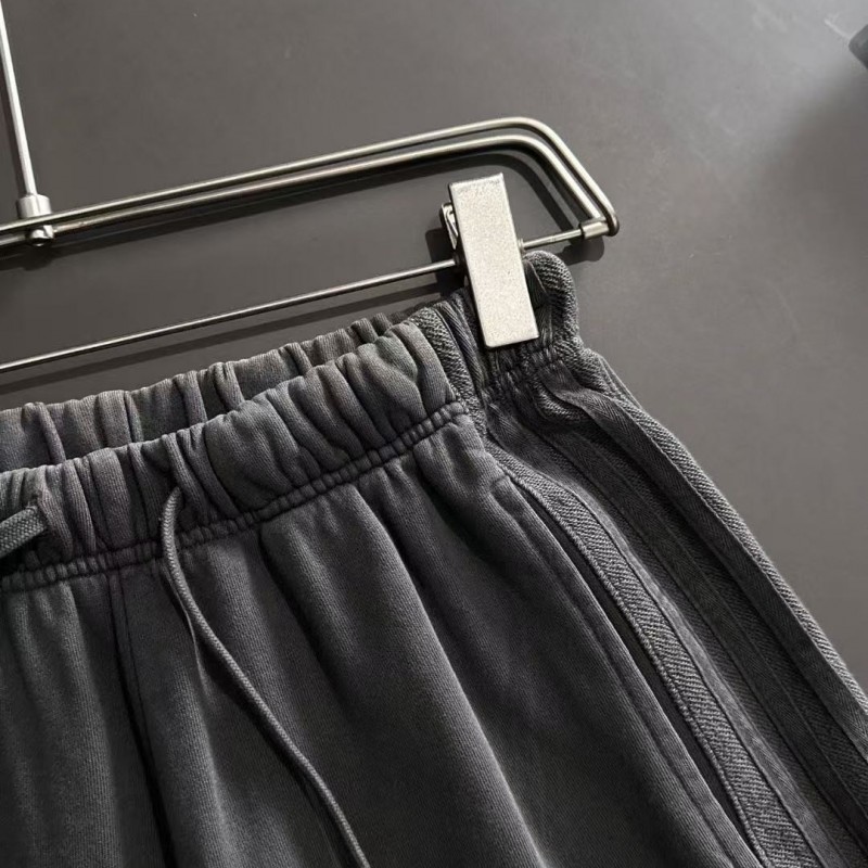 LV spring and summer new elastic casual washed loose shorts