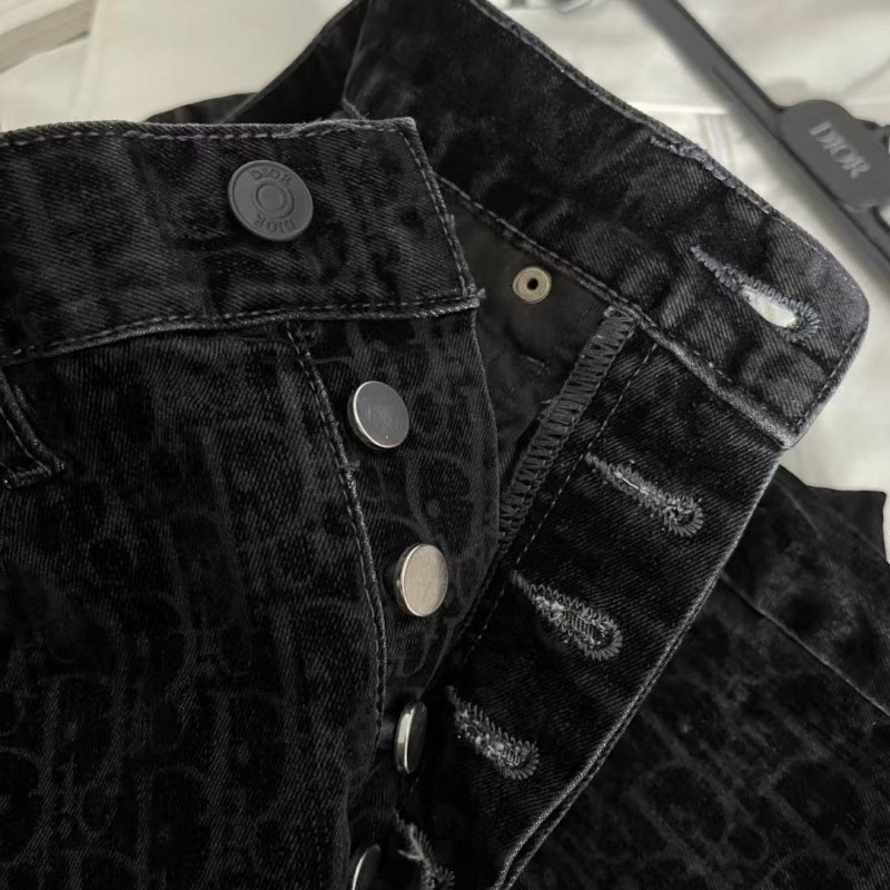 D*0r AND KAWS Classic Jeans