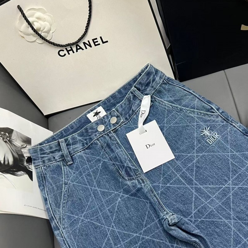 d*0r Di*m*nd laser embroidered jeans