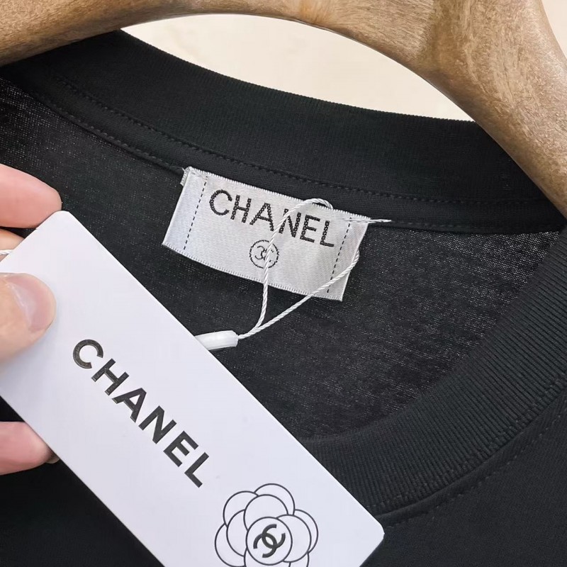 Ch*el cotton logo embroidered T-shirt